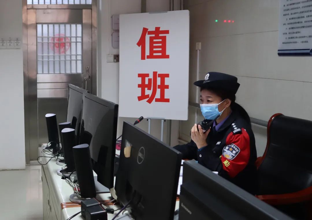 今春花开别样红支援挂职女警封闭执勤工作纪实下