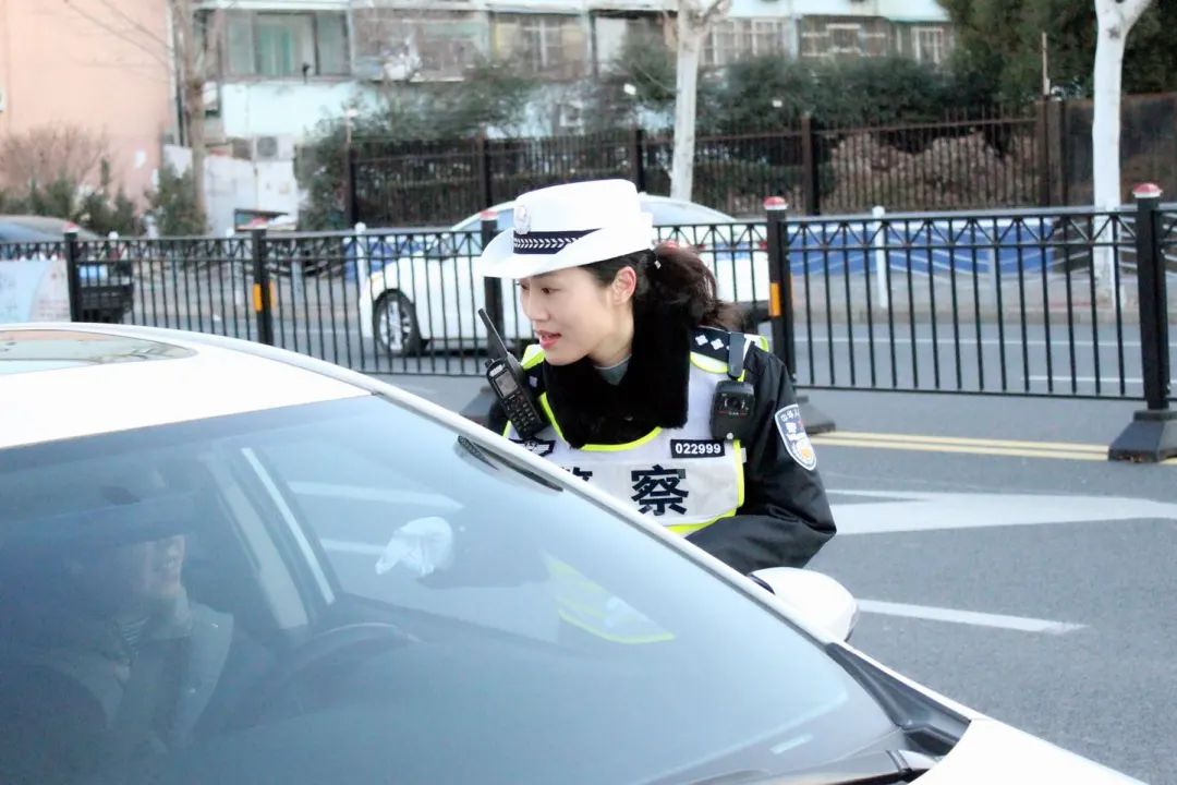 致敬了不起的她巾帼心向党奋斗新征程