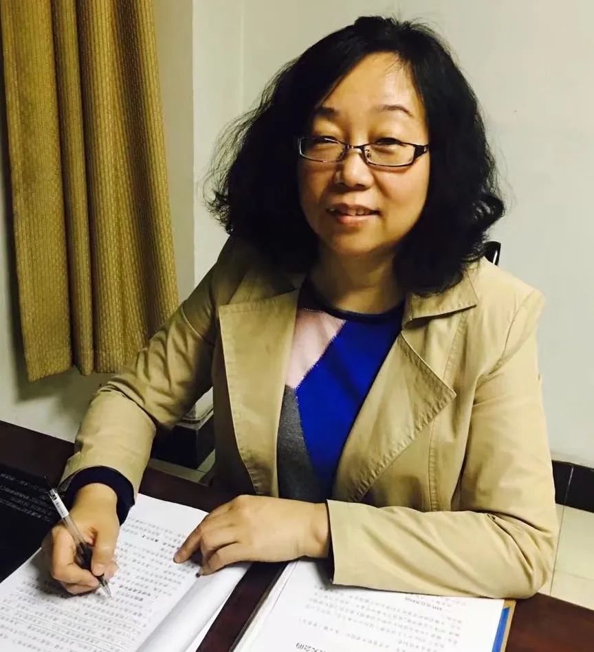 撑起半边天彰显她力量最美女性篇何海英三