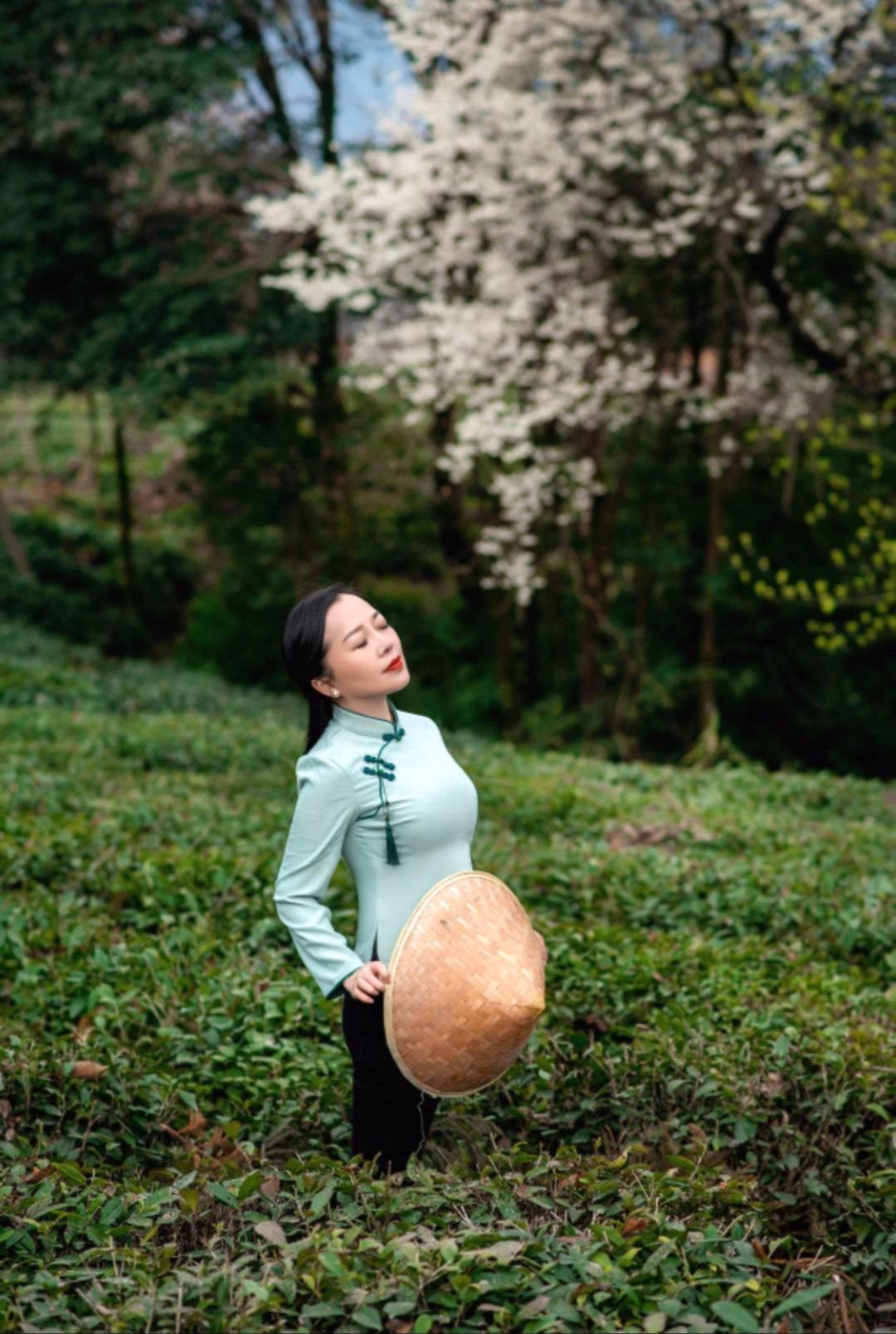 峨边美女图片