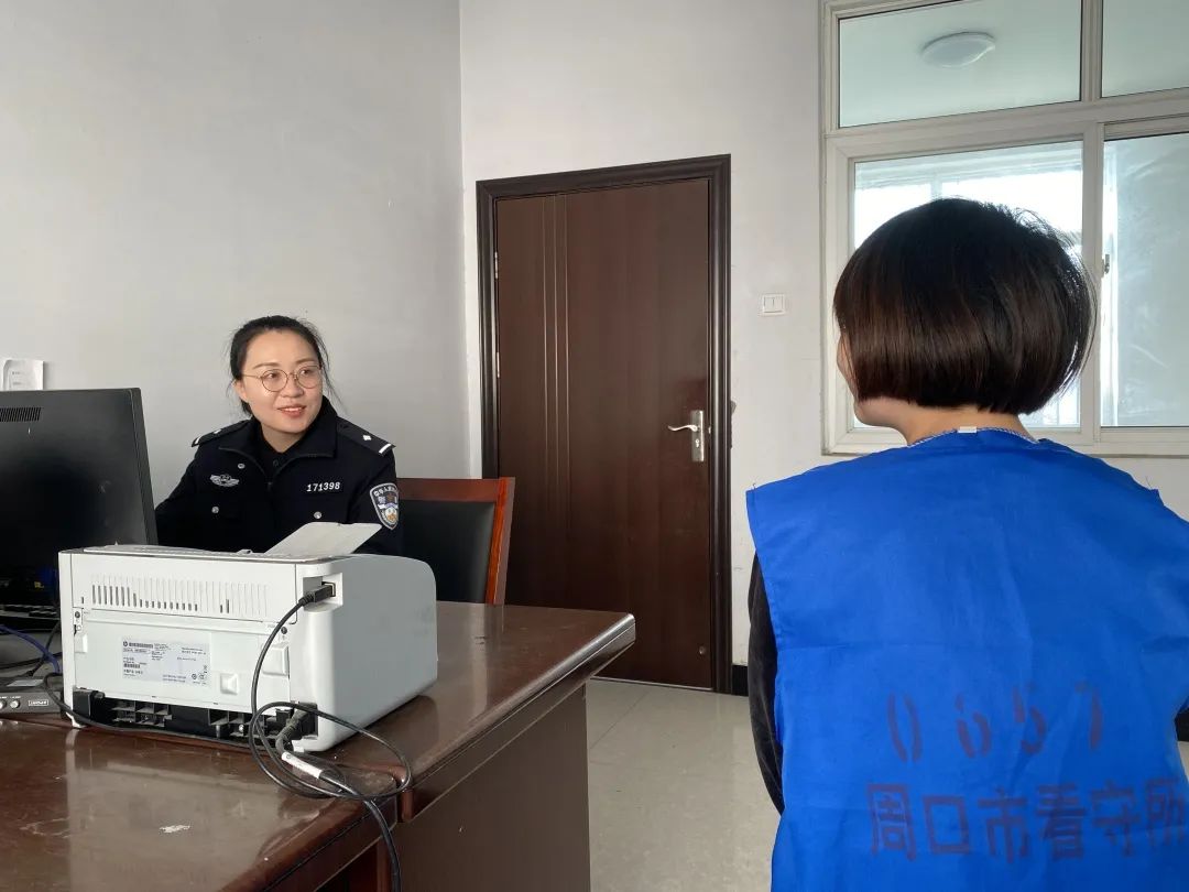 抢劫判无期在监狱服刑十年又因1994年故意杀人案被羁押周口市看守所
