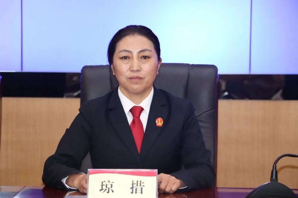 阿坝县人民法院戴敏,女,羌族,中共党员,1970年11月出生,大学,现任小金