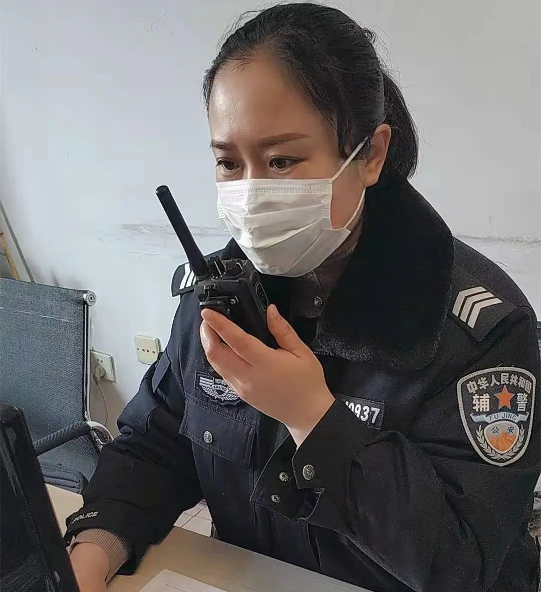 扬飒爽警姿展巾帼风采三八妇女节机动执勤一大队女警掠影