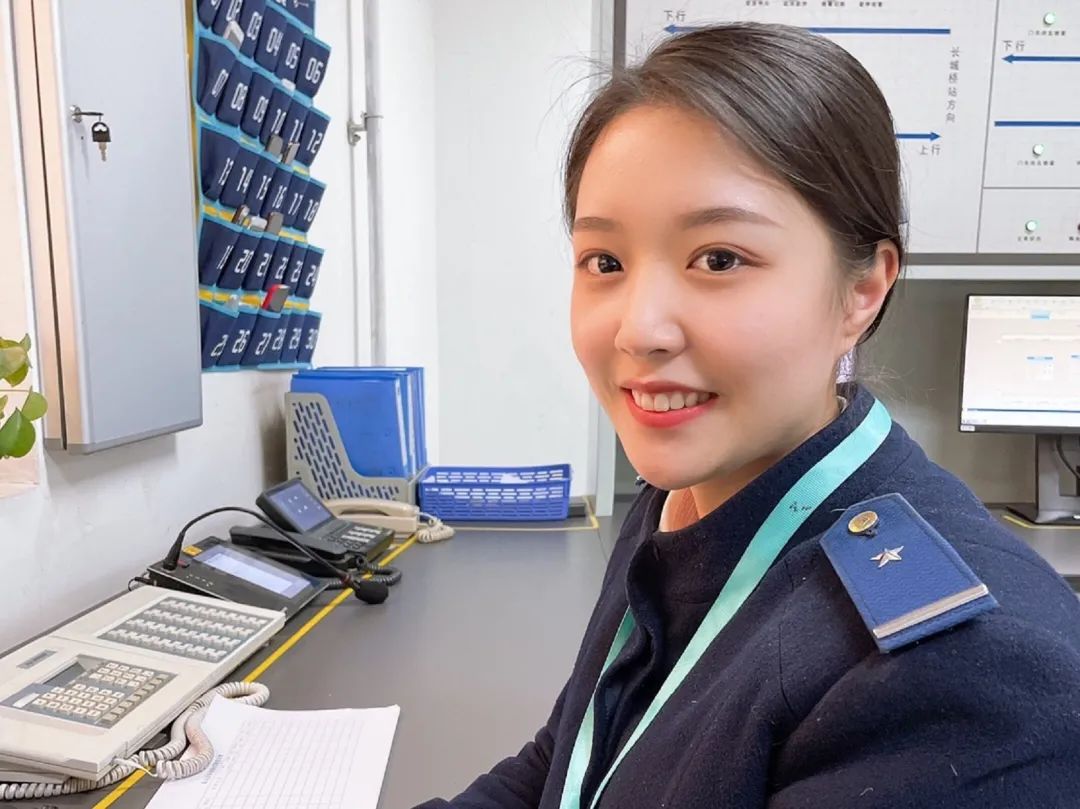 笑迎女神节致敬最美芳华