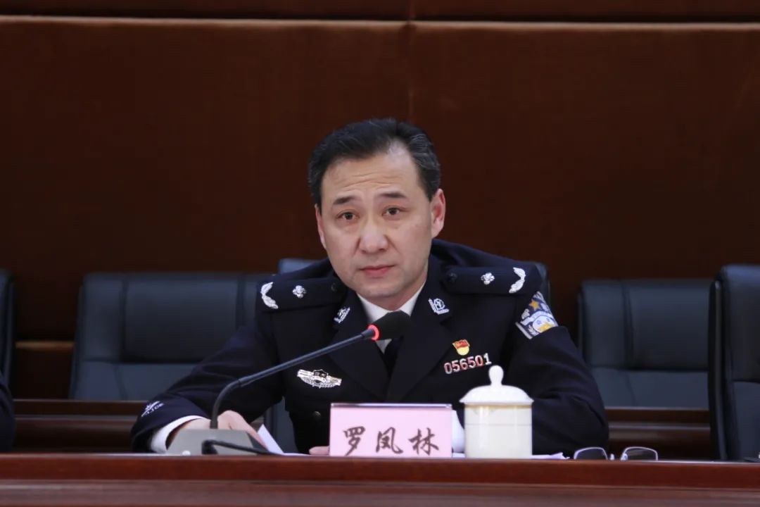 会议由交警支队政委宋国胜主持.2021-03-08 11