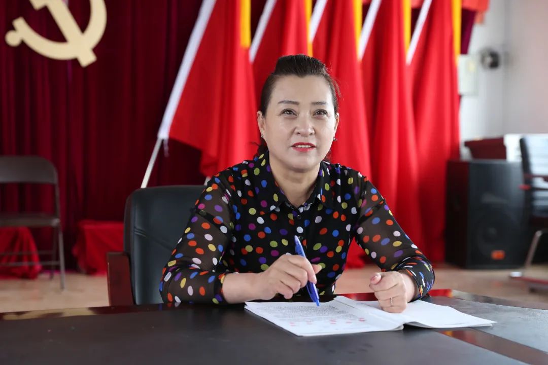 两会时间乡村振兴我建言丨谷凤杰钱袋子要鼓还要更加健康幸福