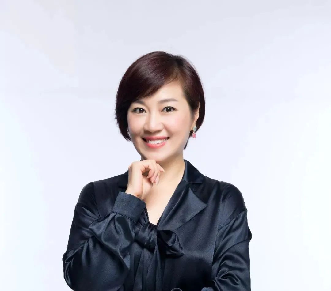 巾帼心向党争做最美奋斗者致敬了不起的她