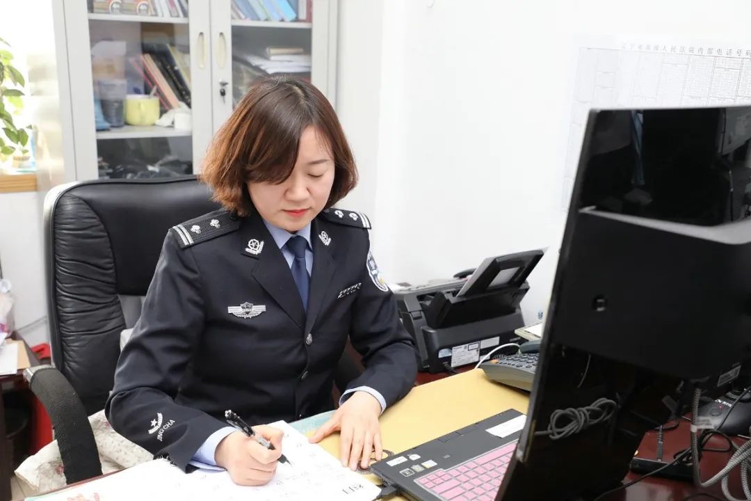 郑青院长向全省法院女干警致以节日的问候