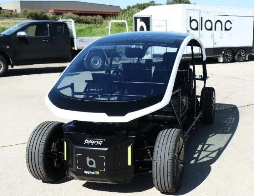 【行业资讯】聚碳酸酯太阳能车顶,可用于未来出行