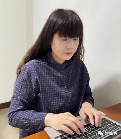众志成城战疫情定兴邱静丨空中课堂促学习自制视频助抗疫