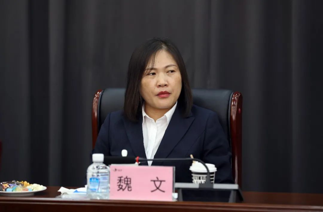 中国一重召开庆祝 三 八 国际劳动妇女节座谈会