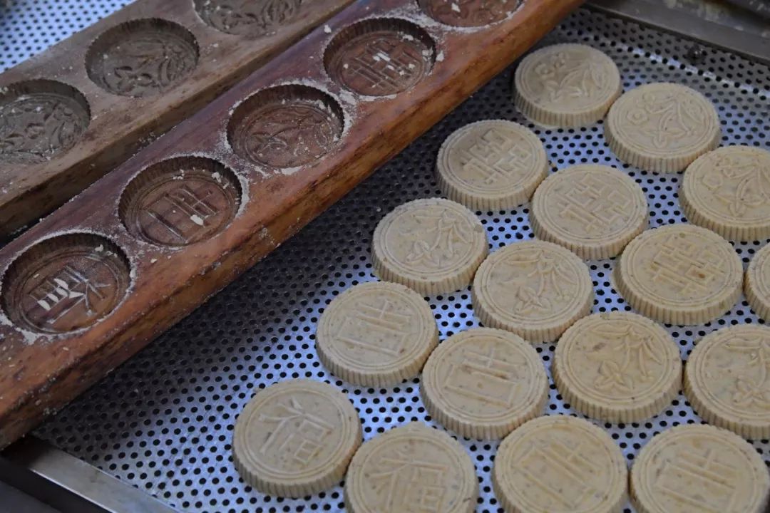 粤菜"云"聚 | 云浮炒米饼,酥脆飘香