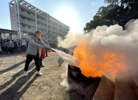 学校着火了先别慌真实情况是这样的