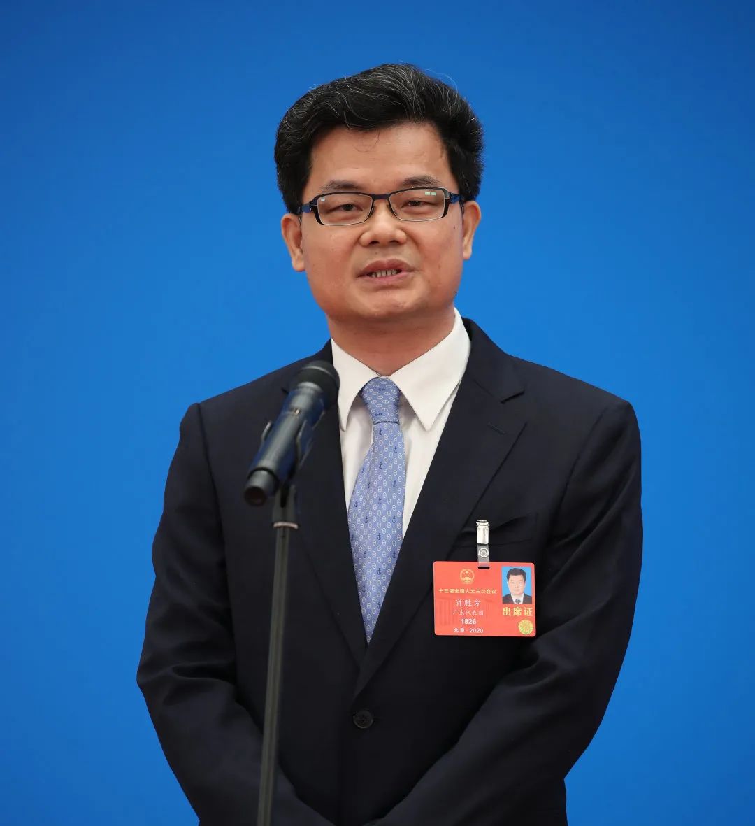 肖胜方全国人大代表广东省律师协会会长作为全国人大代表,肖胜方扎实