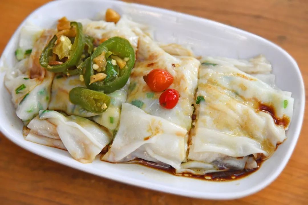 粤菜云聚这碟河口肠粉过于诱人啦