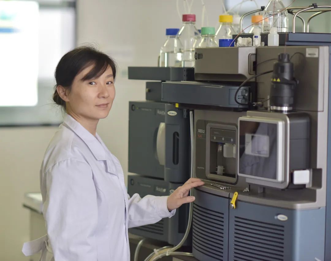 凌云滑动查看更多姜珊张雨佳姚美伊吴玉杰滑动查看更多刘芳许博舟高飞