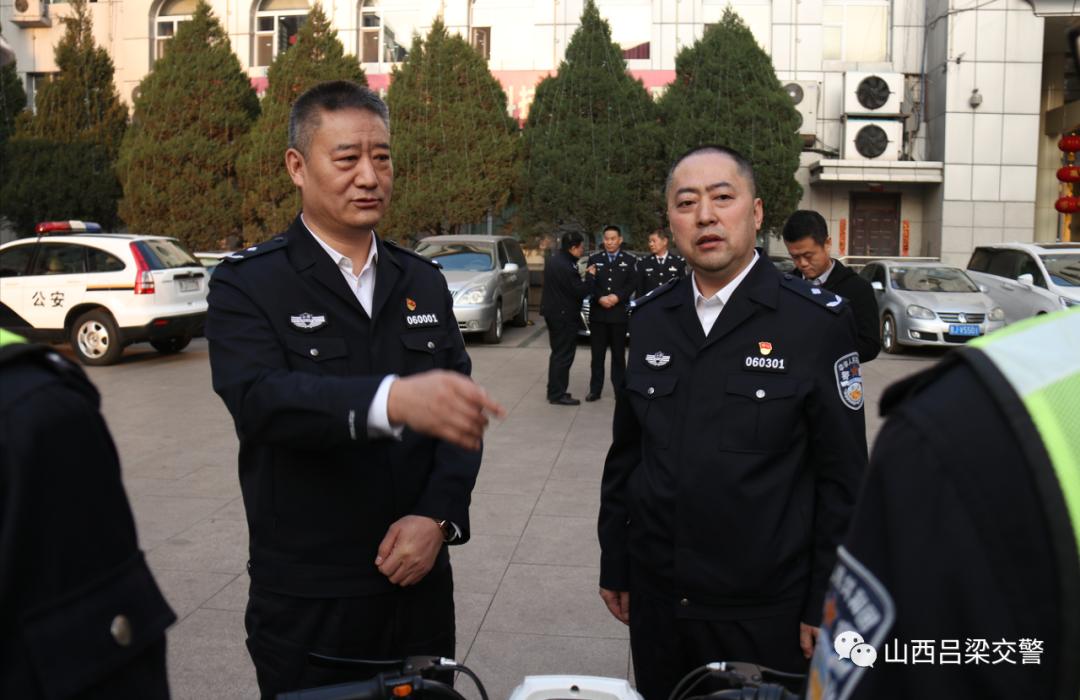 刘亚楼同志要求全体执勤人员认真贯彻落实市公安局王文成局长讲话精神