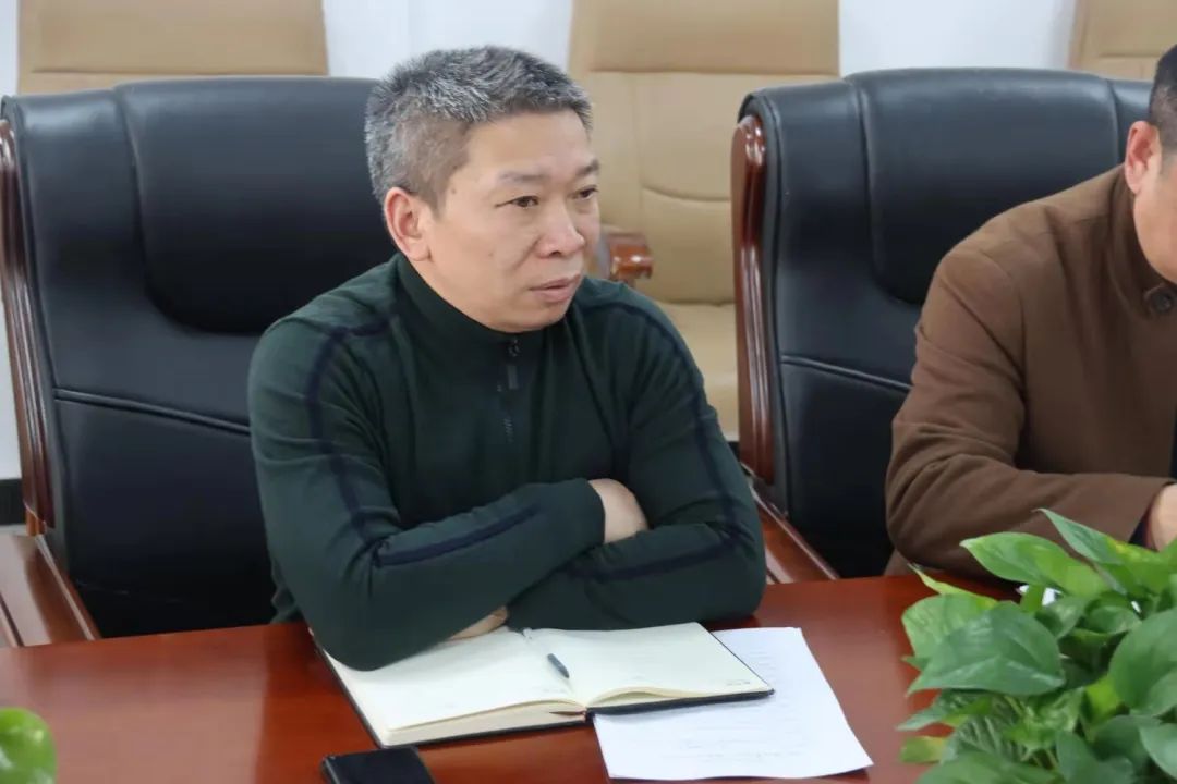 淮滨县法院召开队伍整顿学习教育环节部署推进会,院党组书记,院长张楷