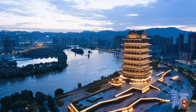 明朗的兰州天际线