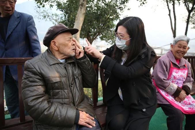 省级三八红旗手李国珍67好样的