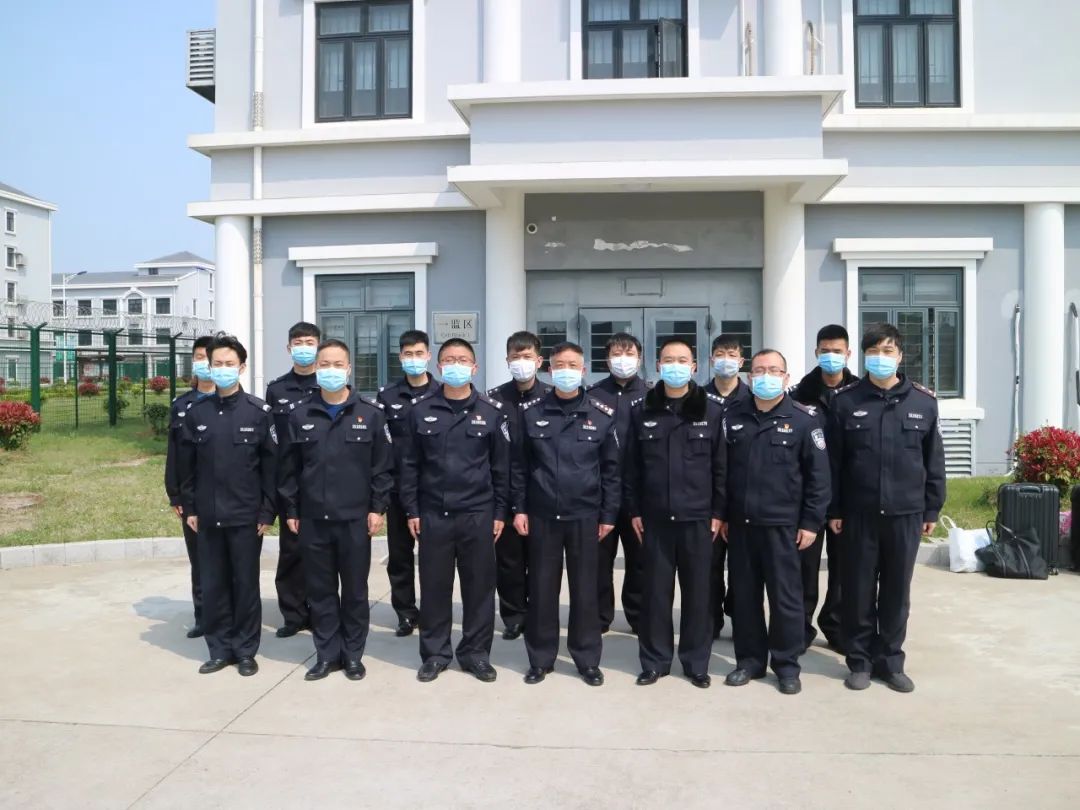 榜样四岔河监狱一监区防控疫情展现坚守与奉献的力量