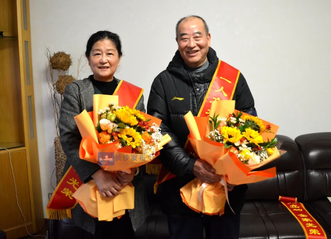 喜报长沙女兵陈晓瑶荣立一等功