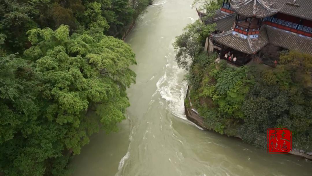 跟著小姐姐拜水都江堰問道青城山