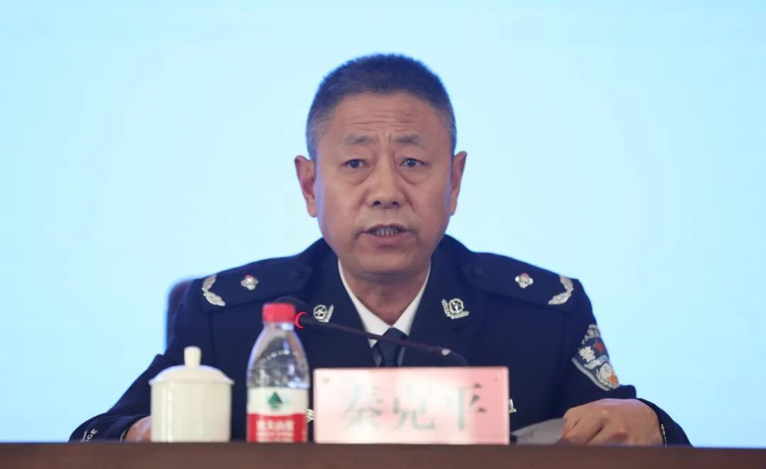 李向兵从教育整顿的政治自觉,措施落实,工作保障三个方面作了要求