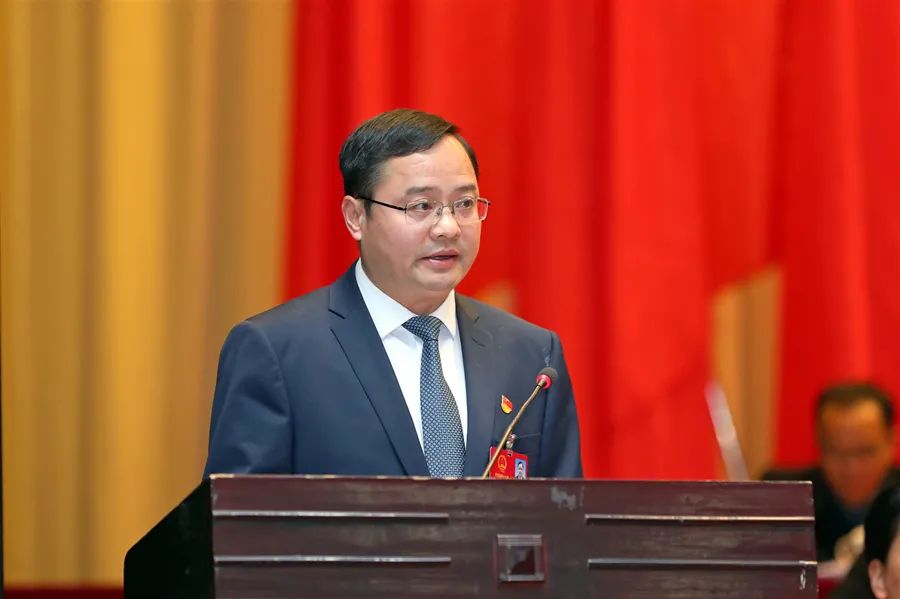 韦猛当选忻城县人民政府县长