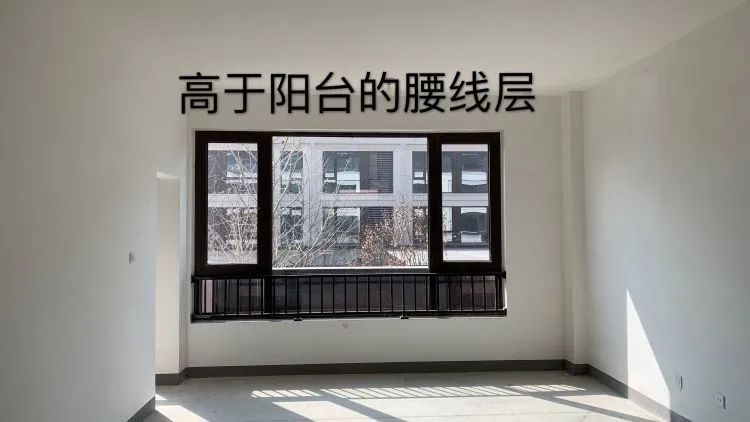 崔先生无奈地向记者说,他的要求也不高,只需要把腰线层整改到和其他