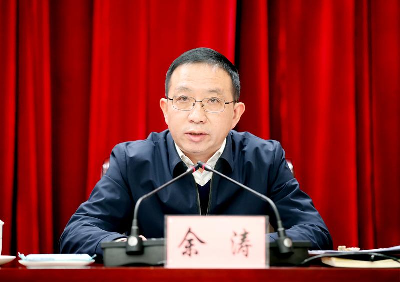 省通信管理局局长余涛,人行兰州中心支行副行长冯宗敬围绕深入推进"断