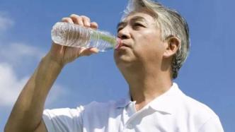 喝水越多对肾脏的损害就越大？怎么喝水不伤肾？