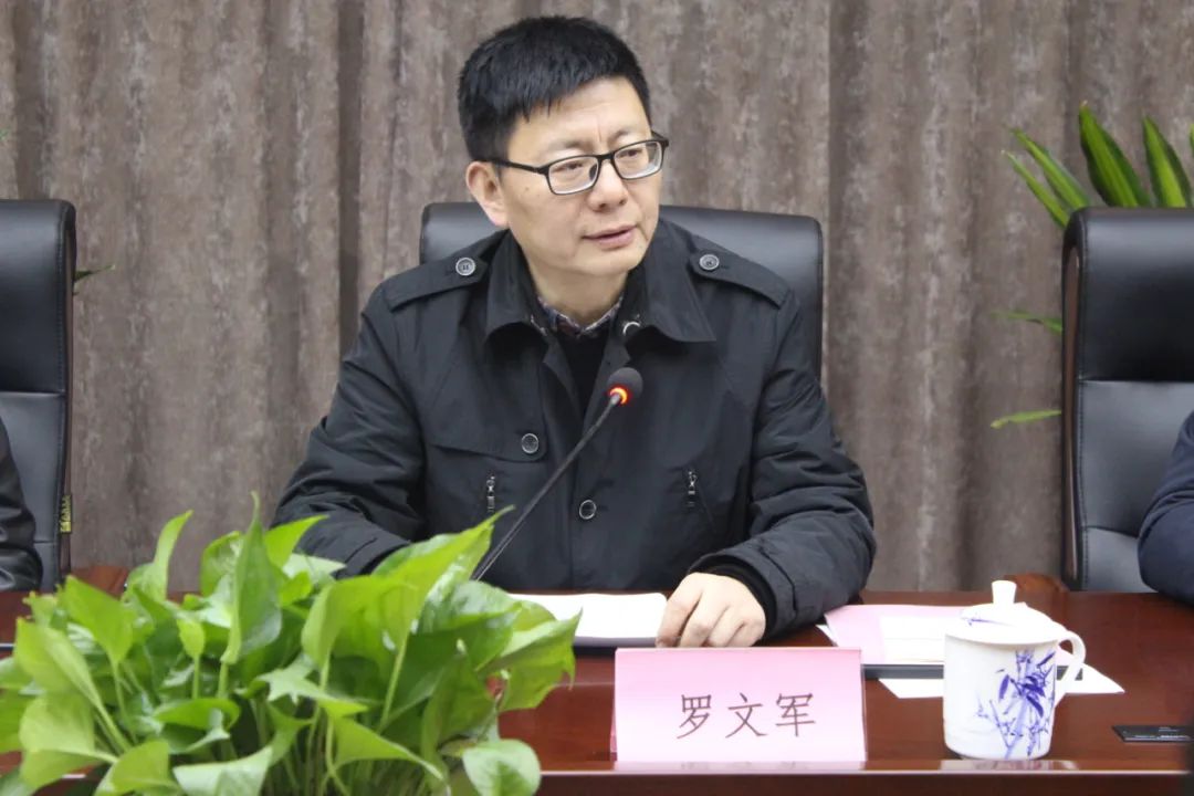 区委书记罗文军调研昌江法院