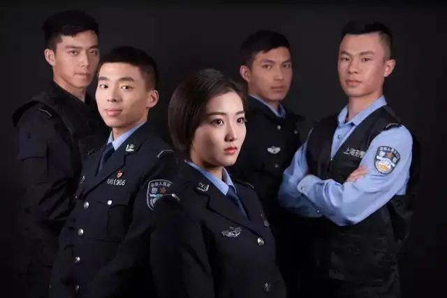 2021年,上海公安学院定向招考法院系统司法警察学员35名,(其中女性2名