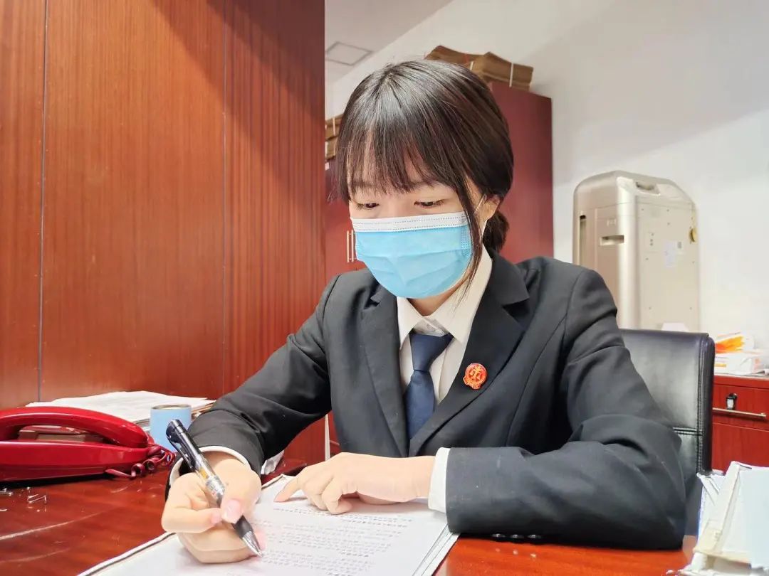 温馨石法 | 法院女干警的别样芳华