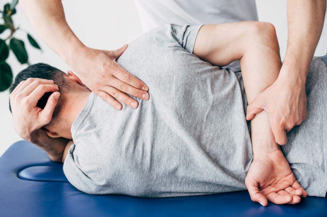 脊柱不舒服,就去整脊?整脊是治疗不是养生,别跟风