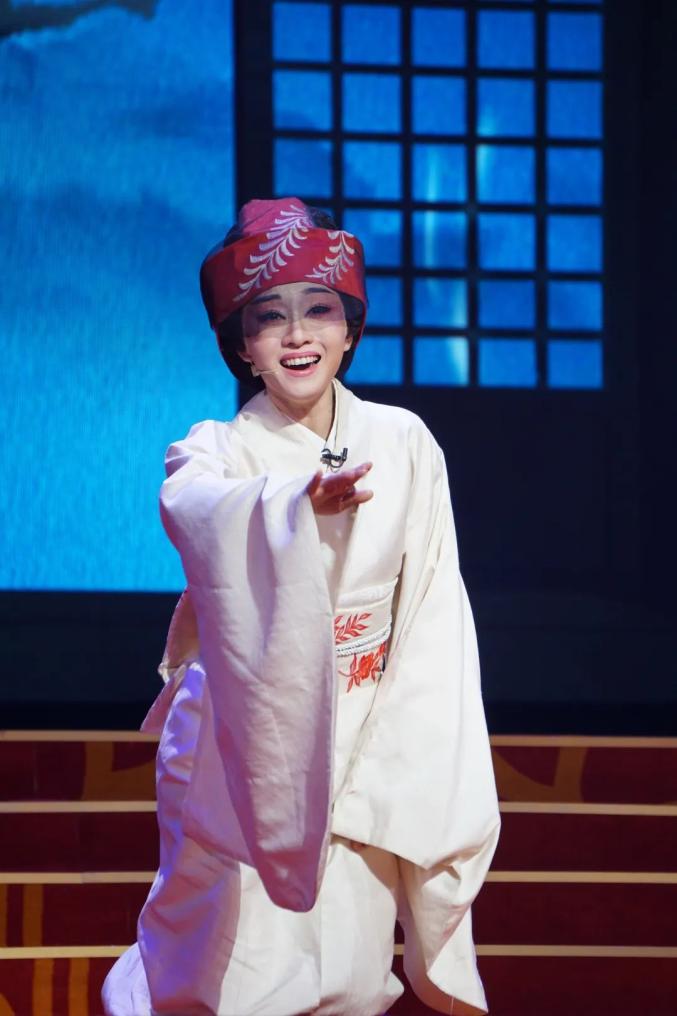 人物风采章益清一位多味花旦的变身记