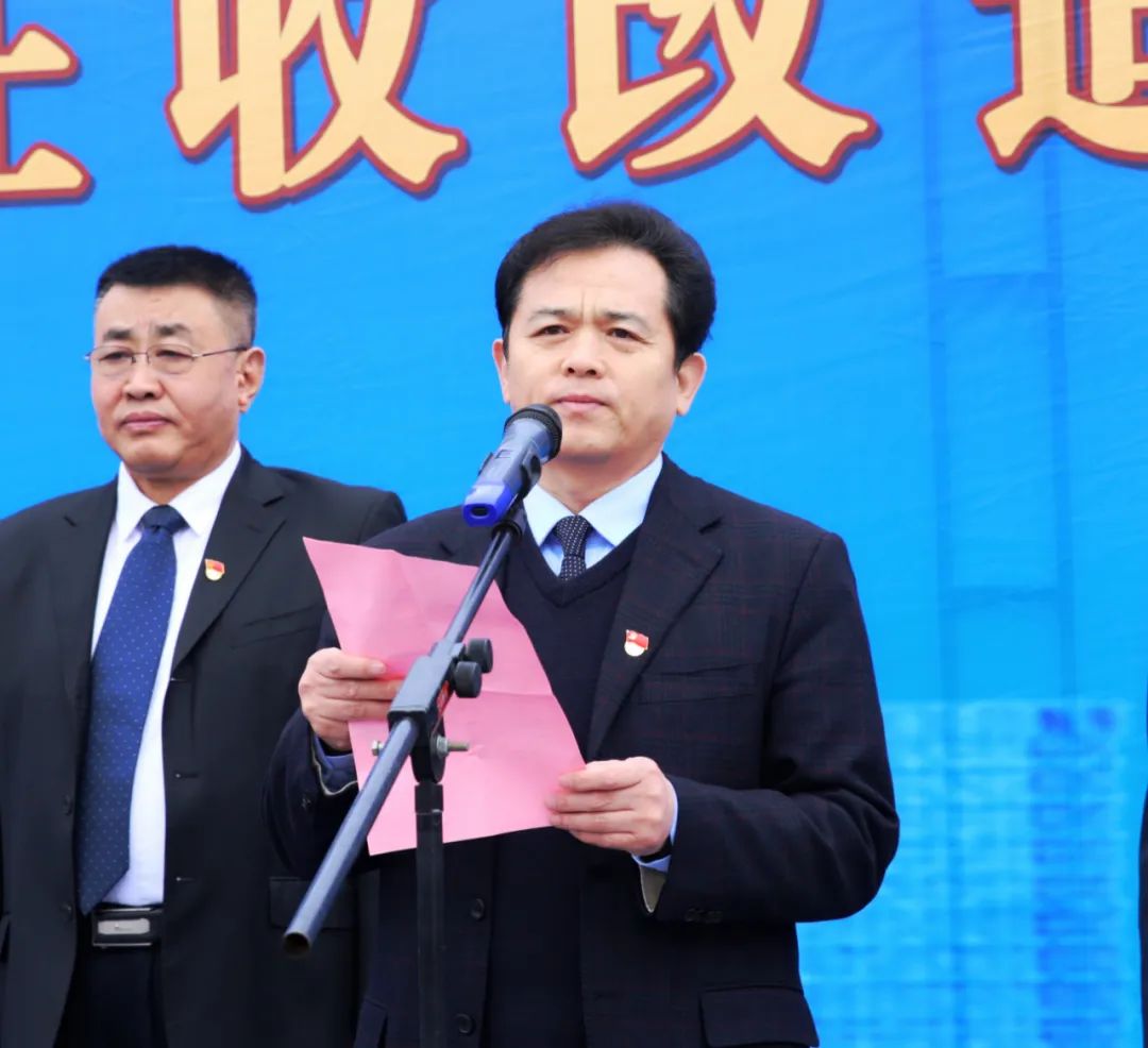 区委常委,常务副区长张振全主持誓师大会