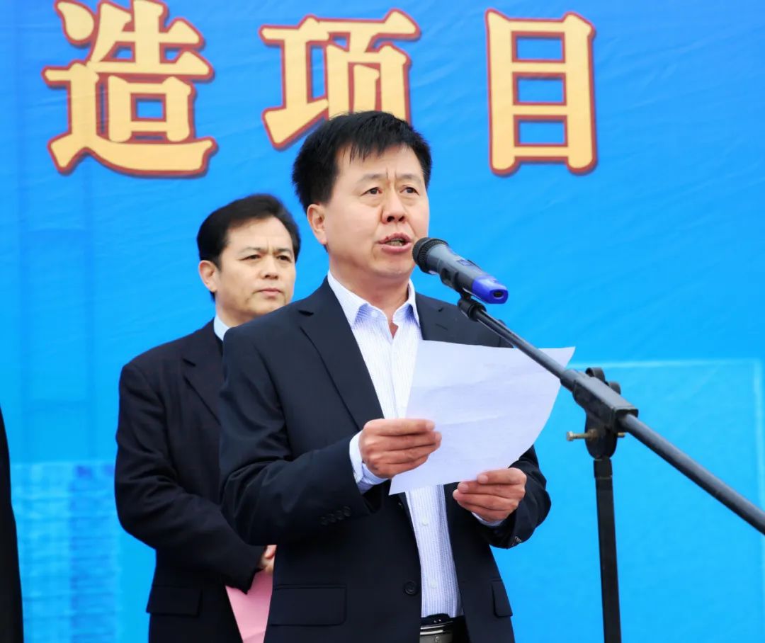 副区长董洪国介绍运河区征收改造总体情况