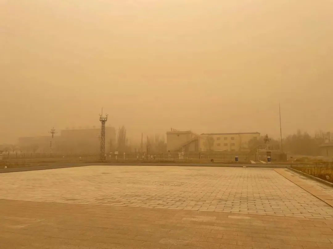 内蒙古包头沙尘暴图片图片