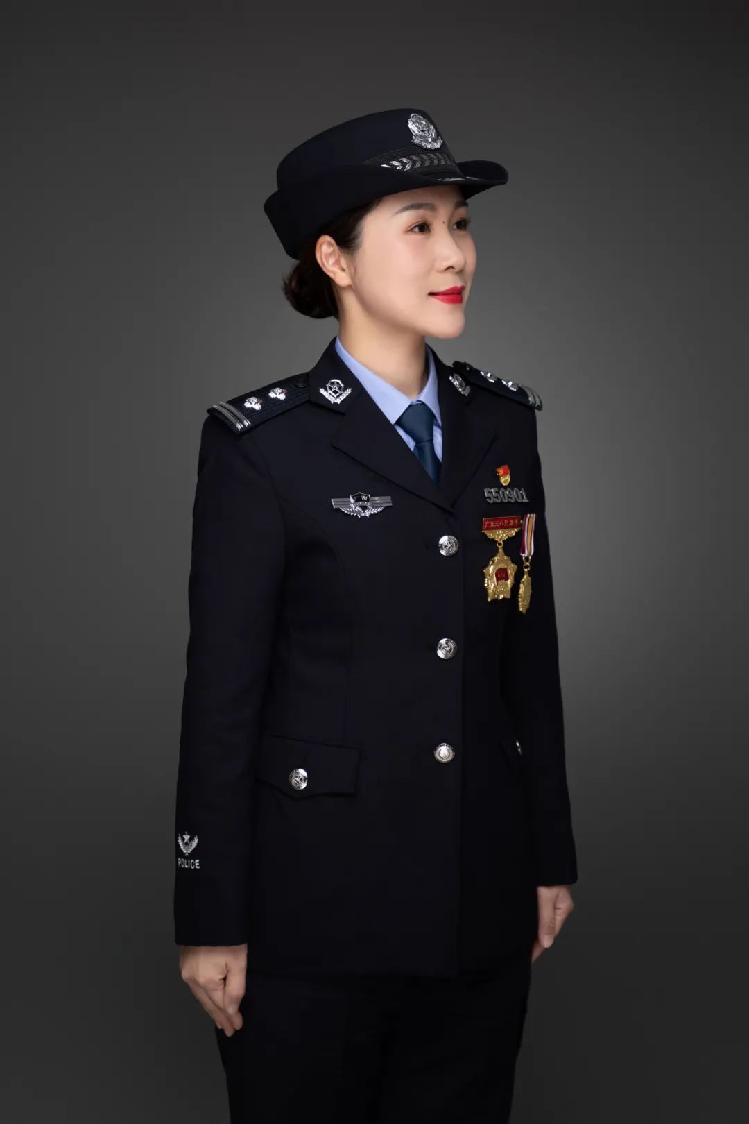 献礼建党百年讲荷城巾帼党员先锋故事二许阳阳