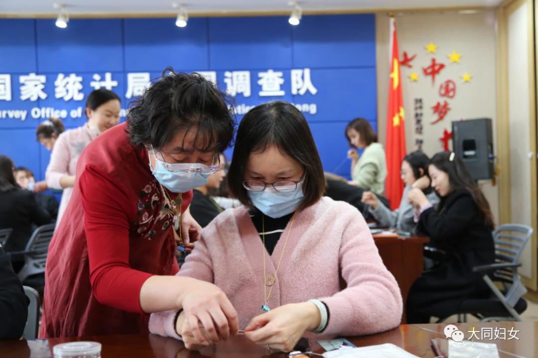 市行政审批服务管理局市行政审批服务管理局开展了"关爱妇女健康,促进