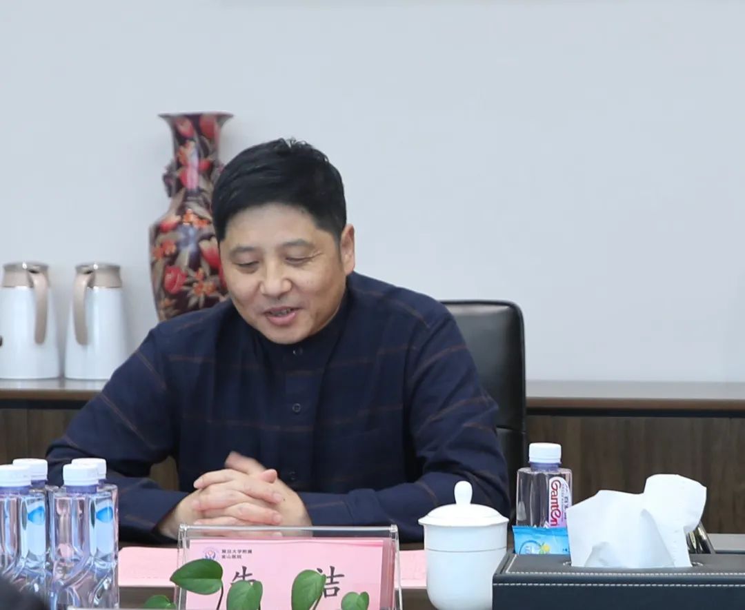 市级专家在金山|华山医院康复科吴毅教授,吴军发副教授加盟金山医院