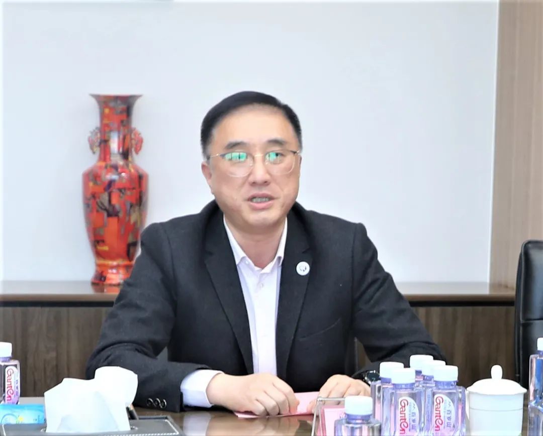 市级专家在金山|华山医院康复科吴毅教授,吴军发副教授加盟金山医院