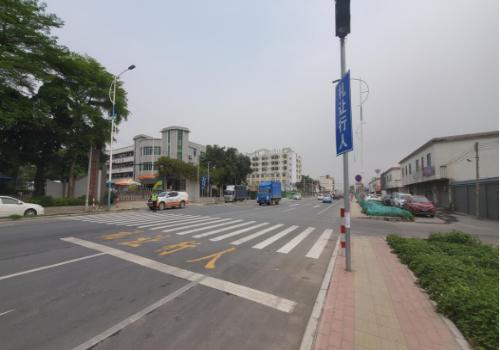 广州市北城公路路政管理所助力4000学子安全返校