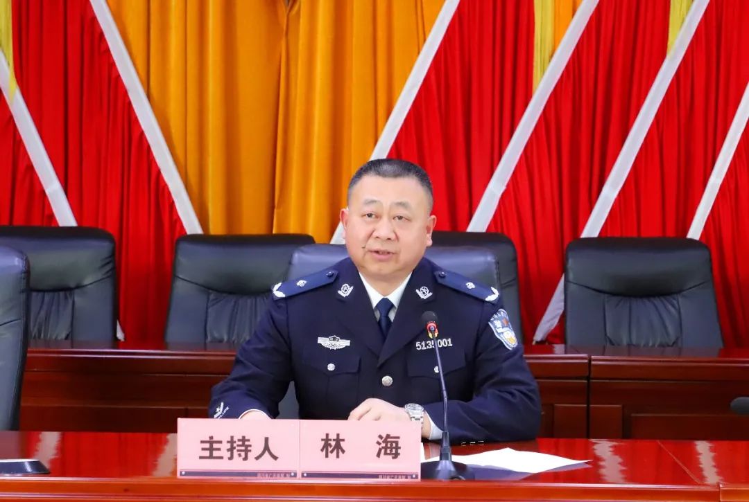 队伍教育整顿学习先进榜样弘扬英模精神广元监狱举办先进事迹宣讲会