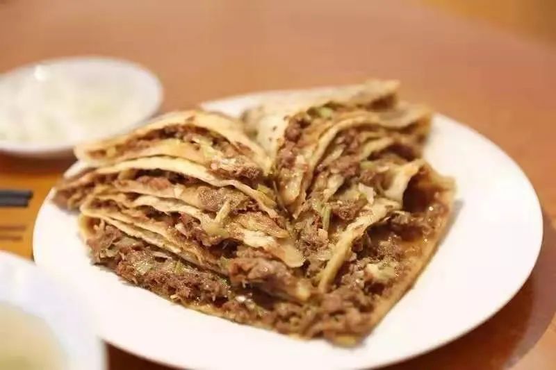 繁华民族路美食风味浓