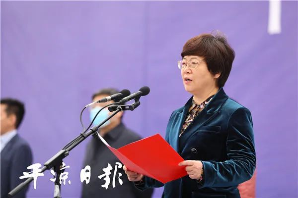 集中开工复工动员大会举行郭承录在市动员大会讲话并宣布启动王旭主持