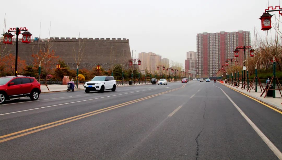 管好路尽职责临汾公安交警开展我为群众办实事活动