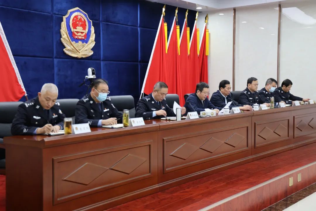 区委常委,办公室主任刘英杰出席,副区长,奎文公安分局党委书记,局长